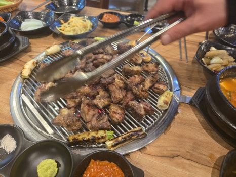 덕수아이흑돼지 이미지