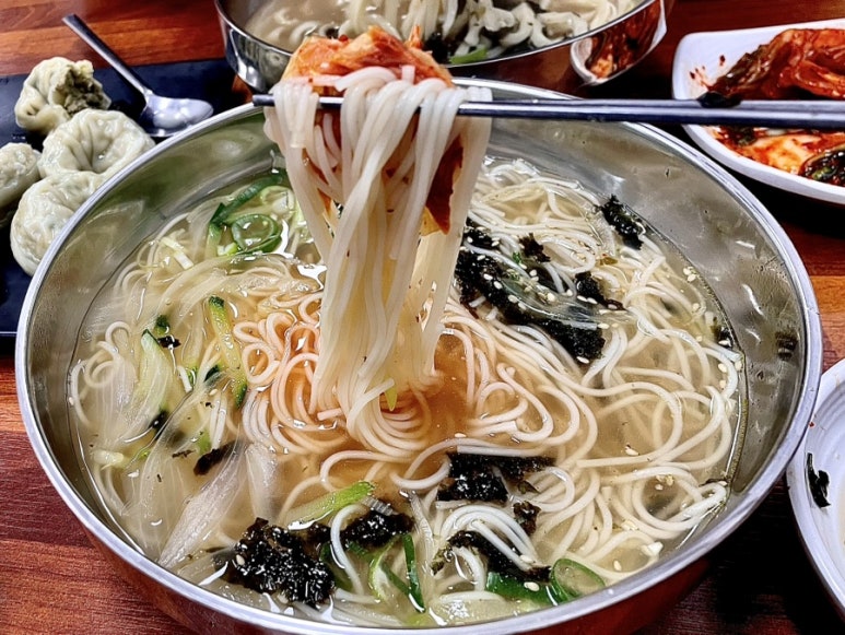 초원칼국수 이미지