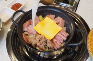 삼겹살부대 이미지