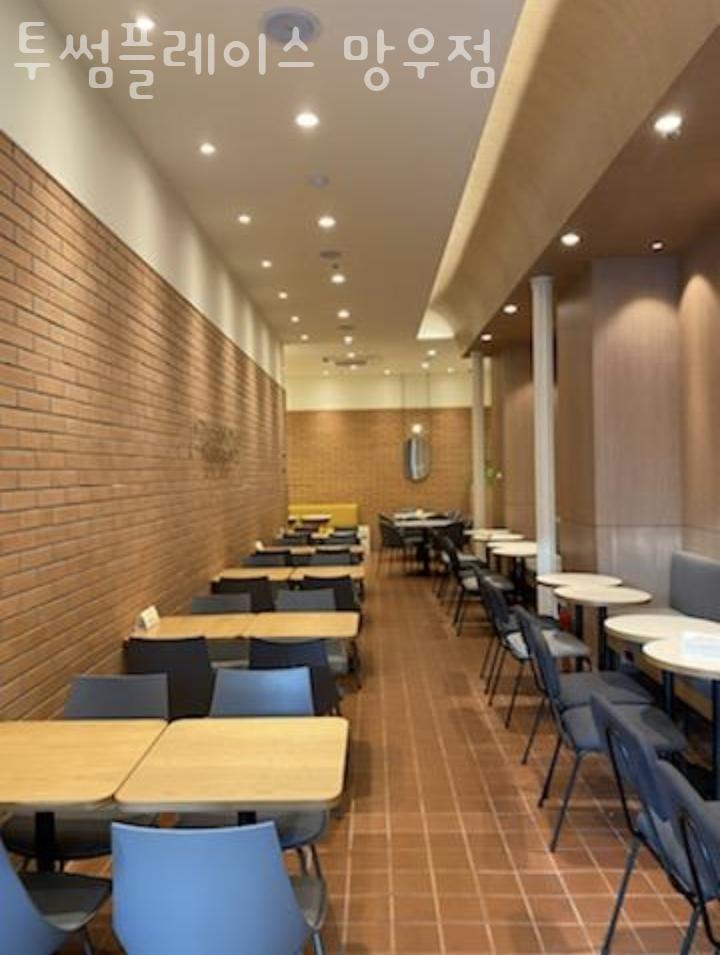 투썸플레이스 망우점 이미지