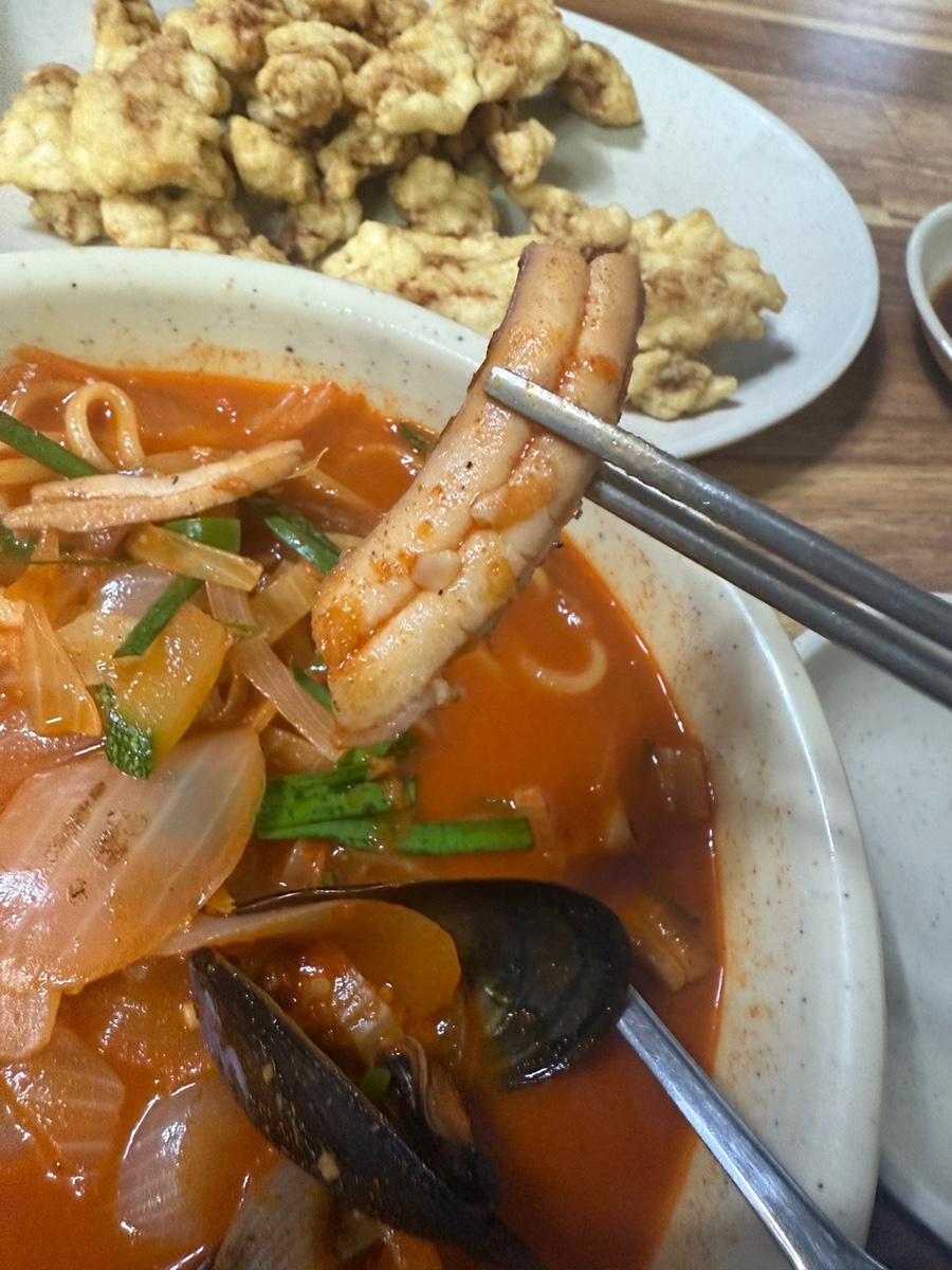 용천홍 이미지