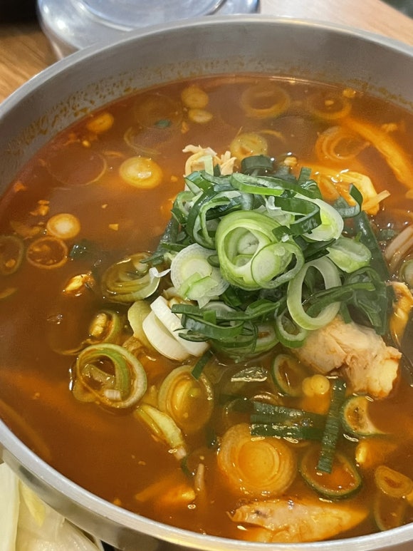 오늘은 어떤 닭 이미지