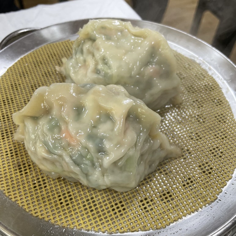 뼉다구 아지매 육칼 이미지
