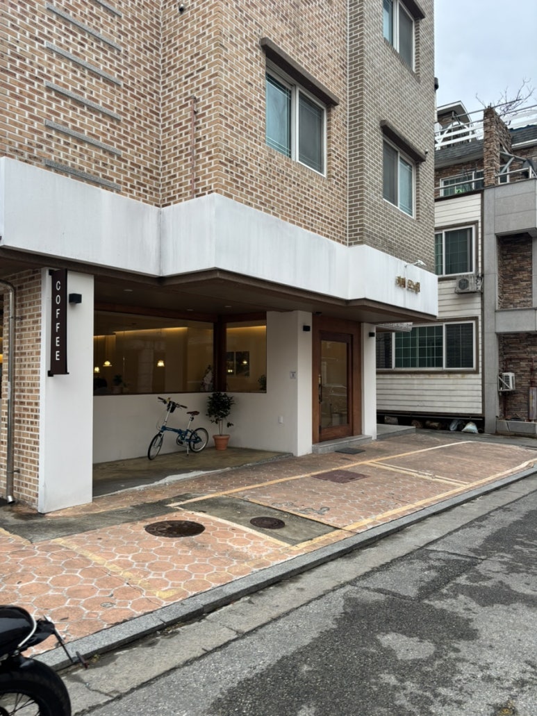 카페모노웜 이미지
