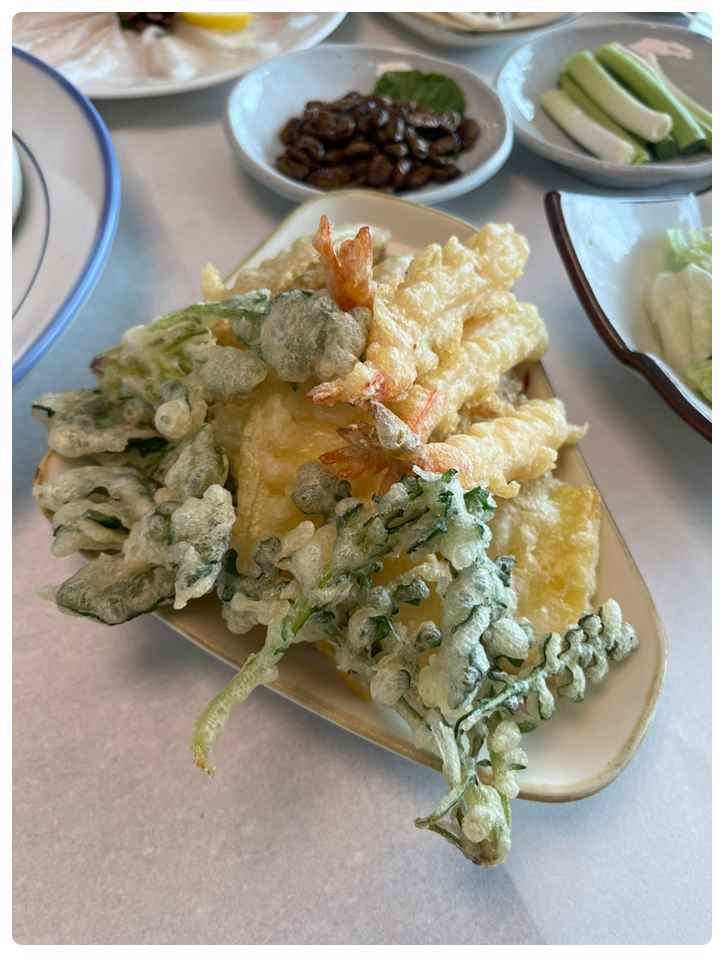 강변횟집 이미지