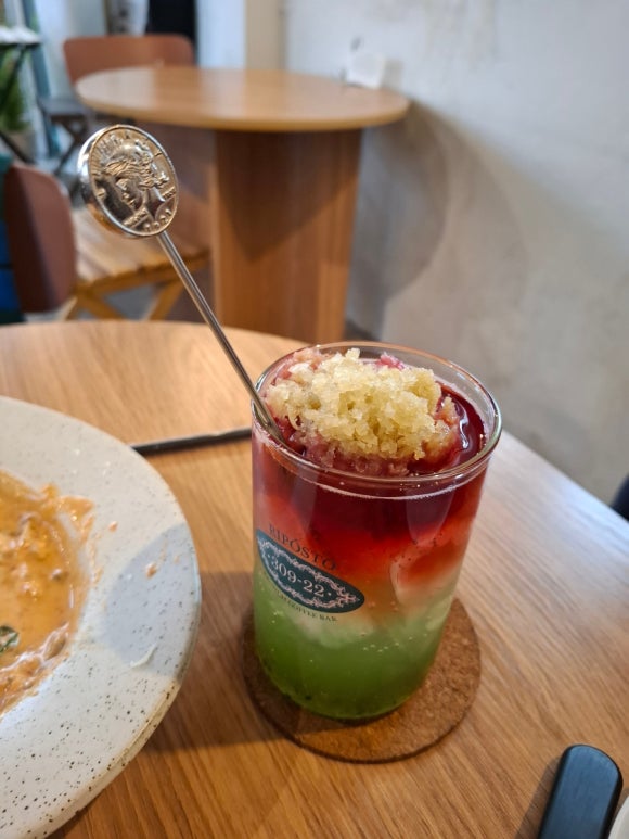 리포스토 이미지