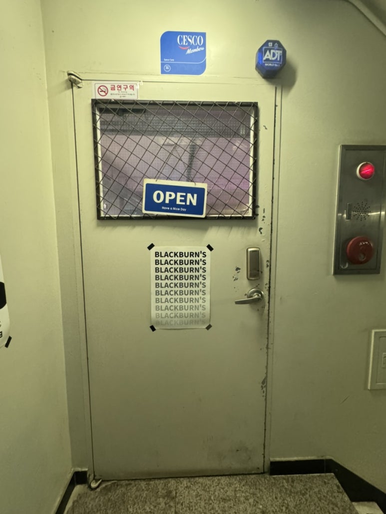 블랙번즈 이미지
