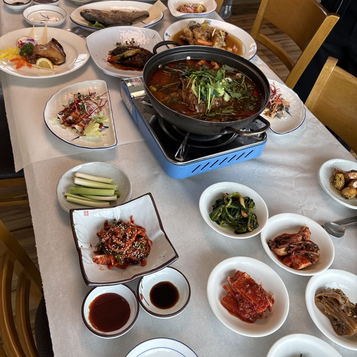 강변횟집 이미지