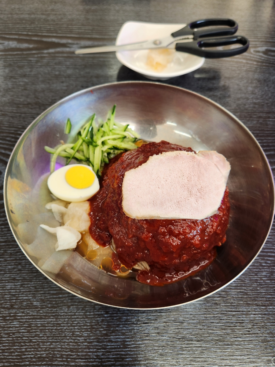 외동밀면 이미지