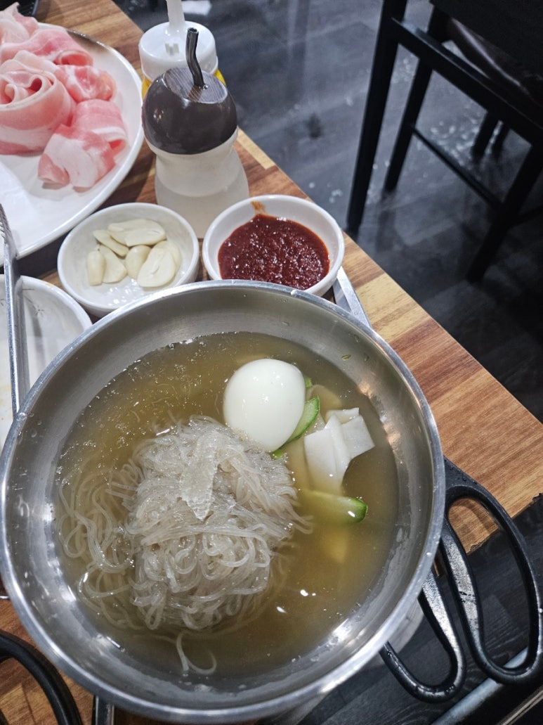 성암축산정육점식당 이미지