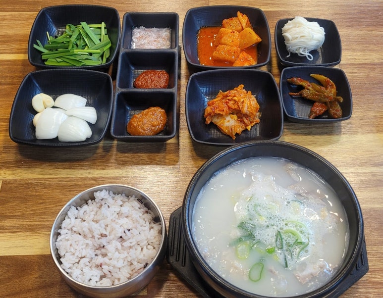 돈꿀돼지국밥 이미지