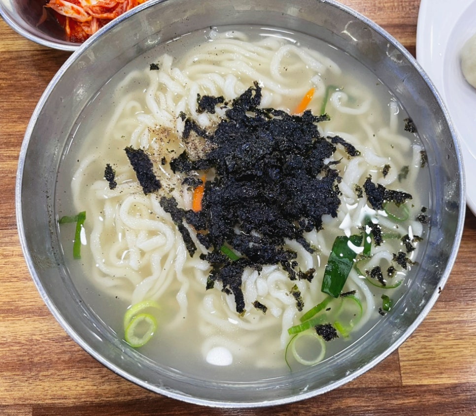 명동홍두깨칼국수 이미지