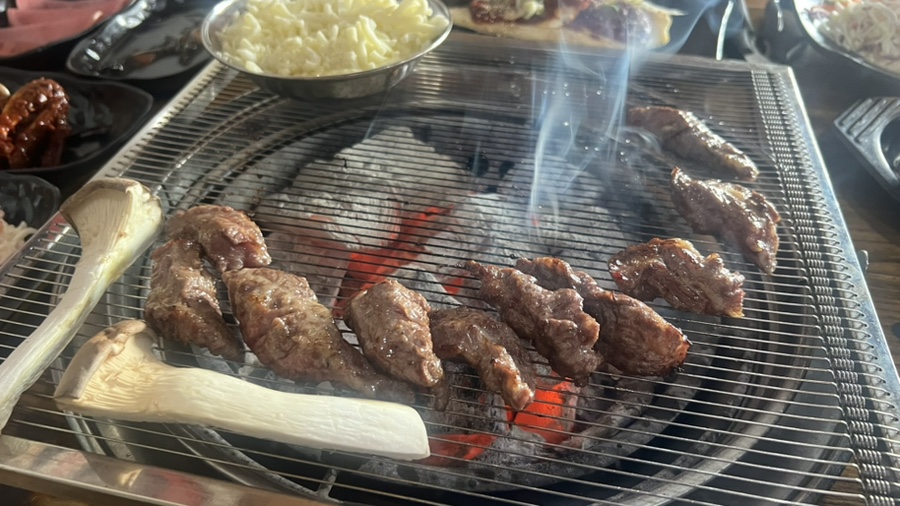 아래땀숯불고기 이미지