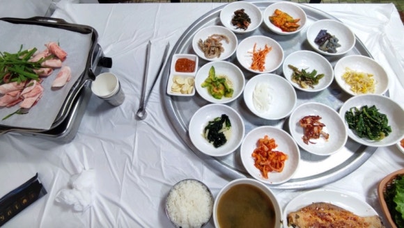 백반과삼겹살집 이미지