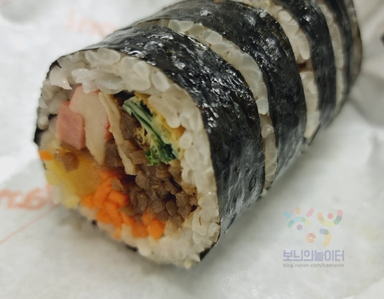 왕순이 주먹밥 김밥 이미지