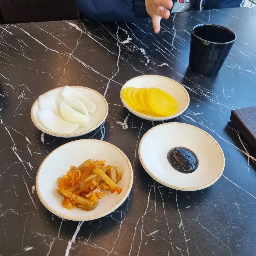 려홍 이미지