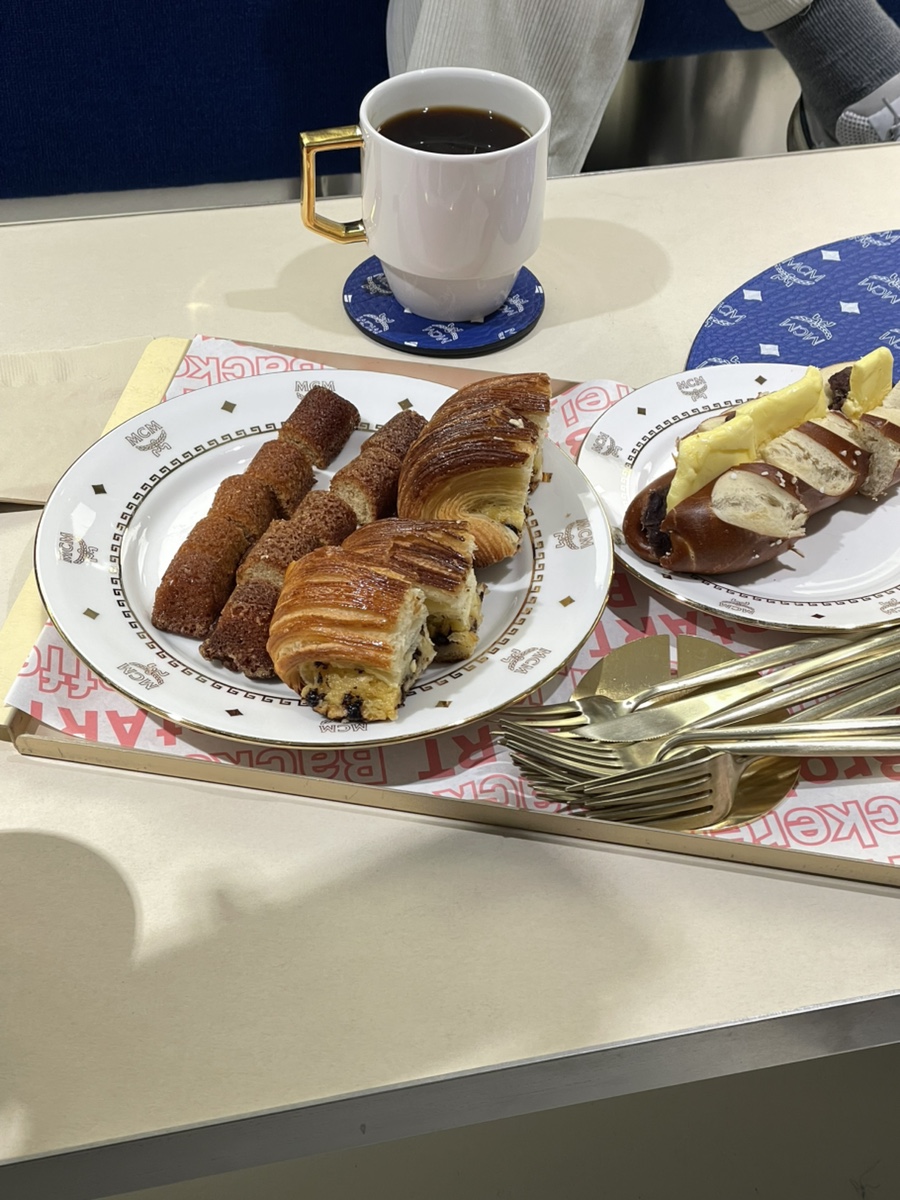 엠씨엠식당 이미지