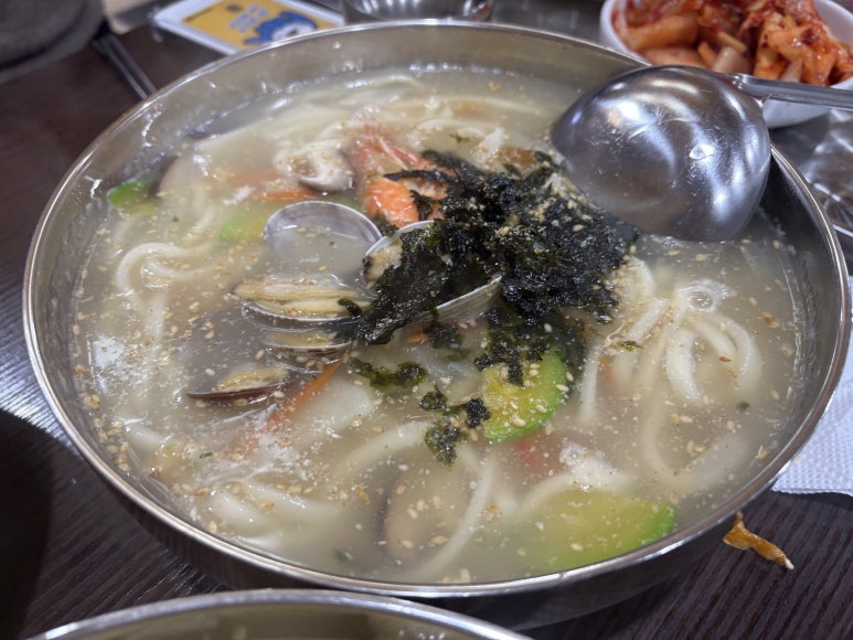 장터멸치국수 이미지