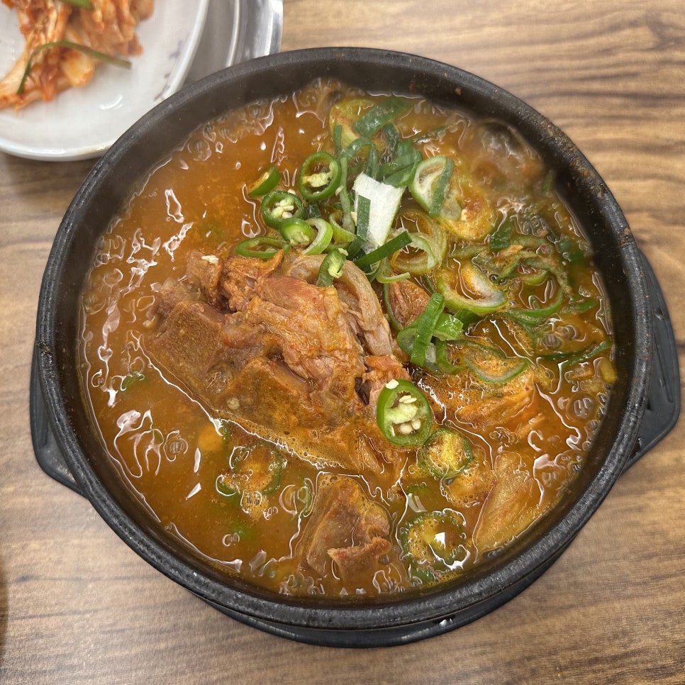 삼용이 감자탕 이미지