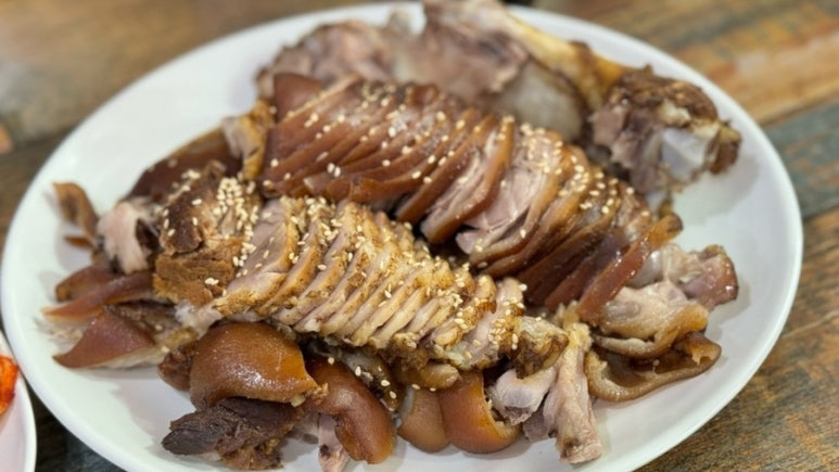 평화육남매왕족발 이미지