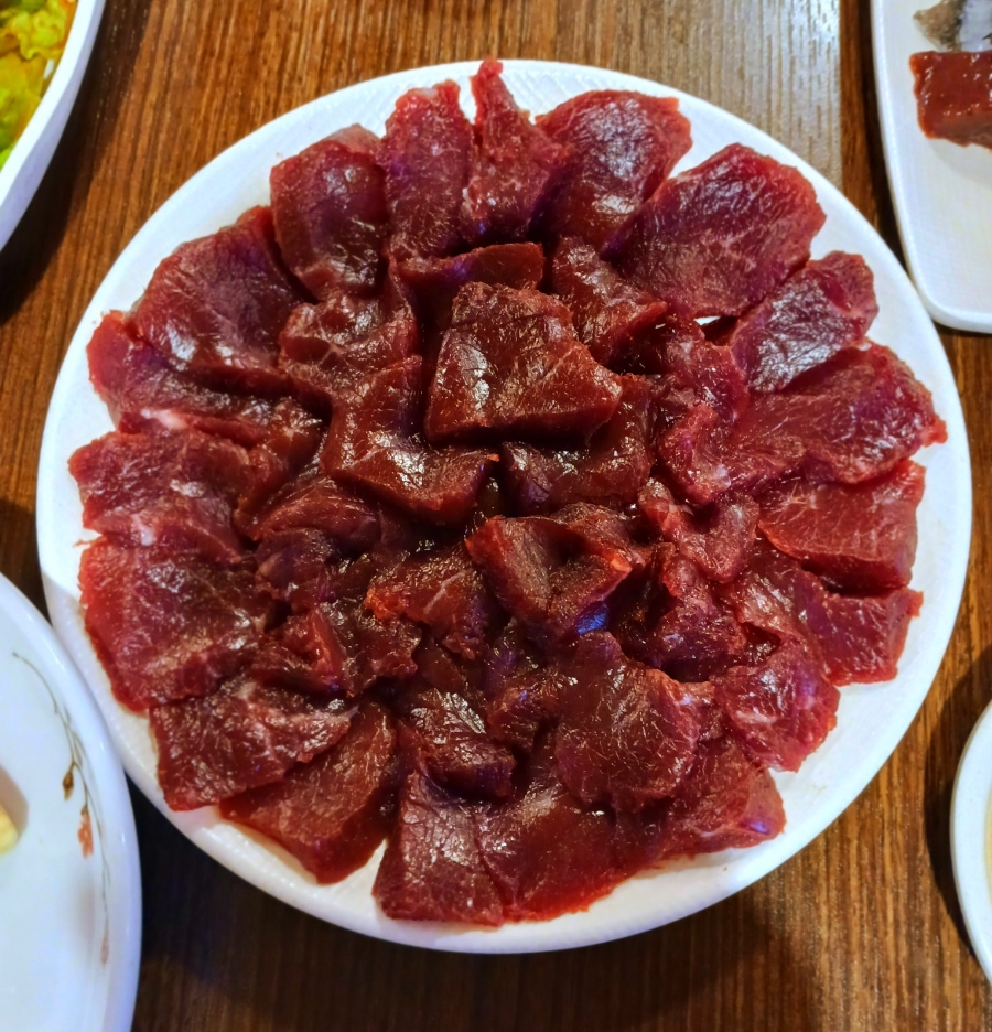 영천생고기육회 이미지