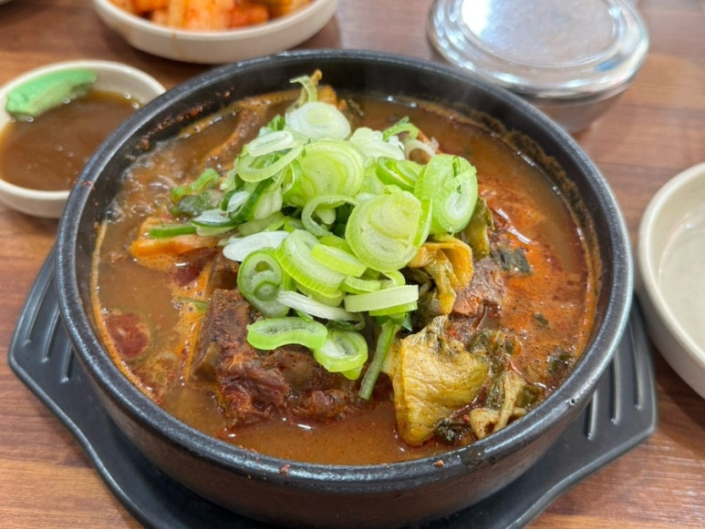 달봉아얼큰한뼈해장국 이미지