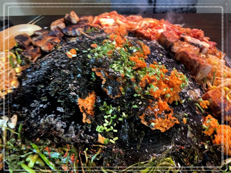 동두천솥뚜껑삼겹살 강남역점 이미지