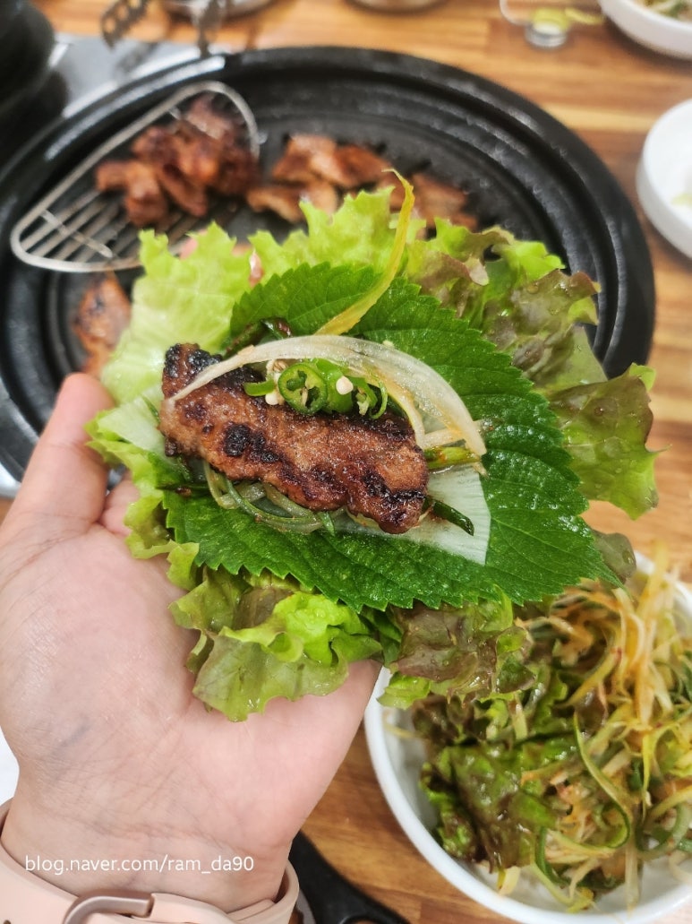 꽃삼이네숯불갈비 이미지