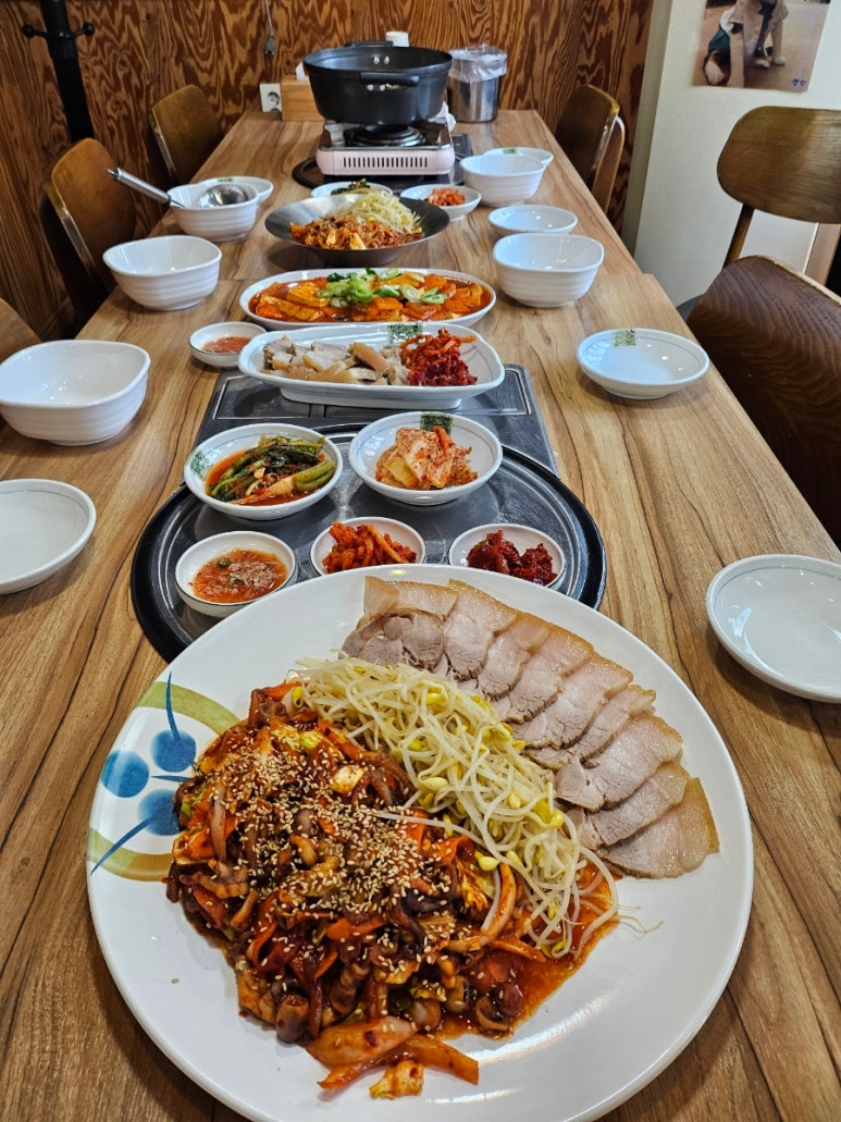 숯뱅이칼국수 이미지