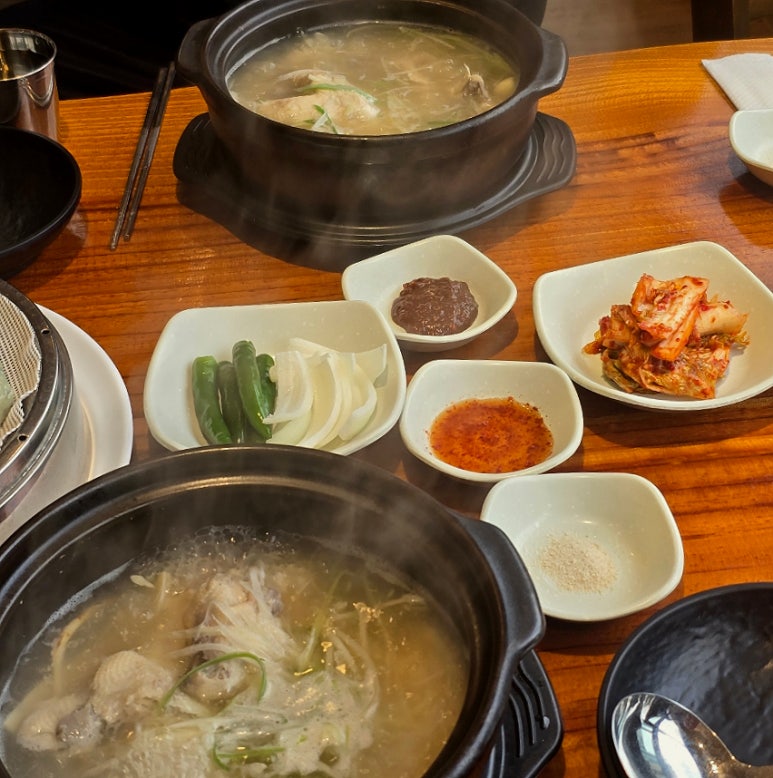 닭한마리국밥 이미지