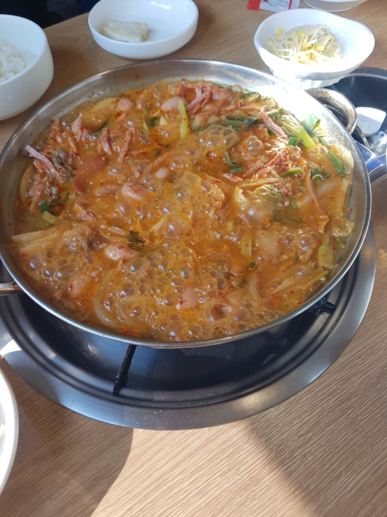 토담손만두칼국수 이미지