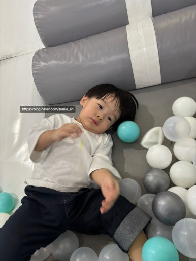 꽃핀다 이미지