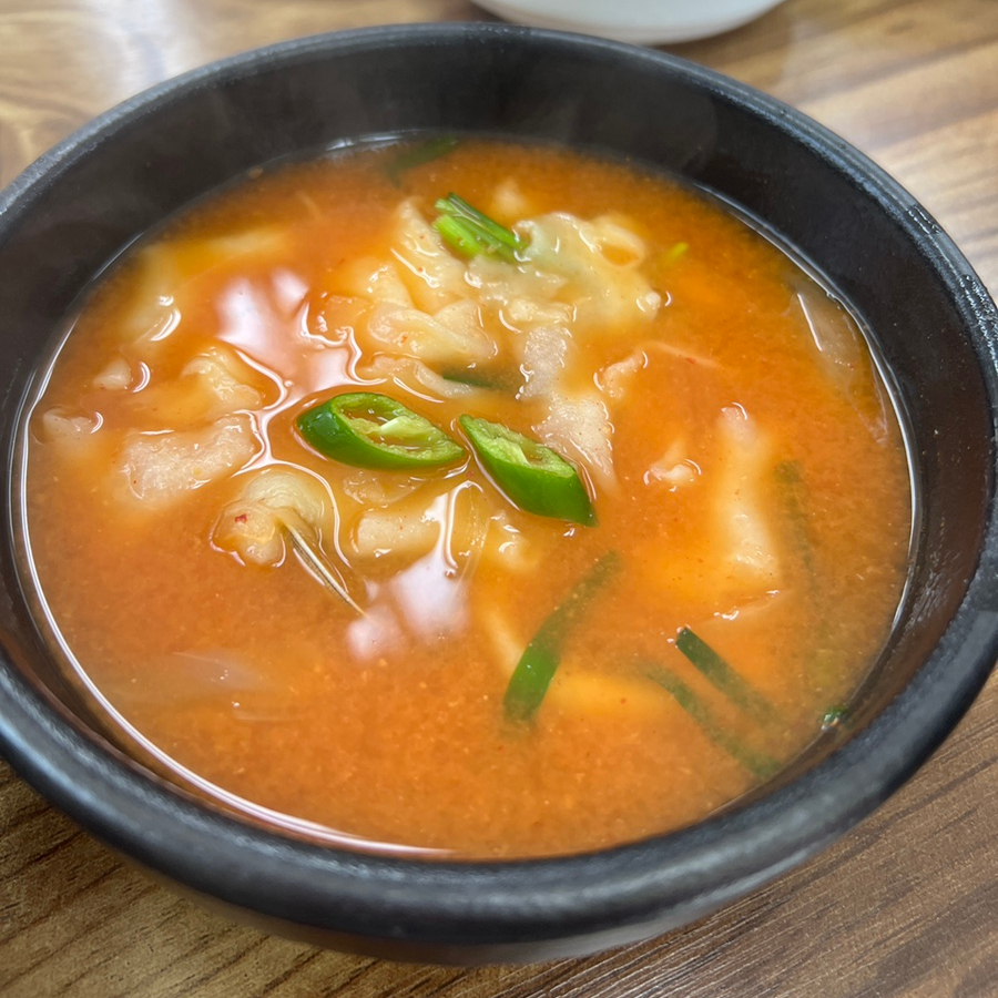 수제비국 보리밥집 이미지
