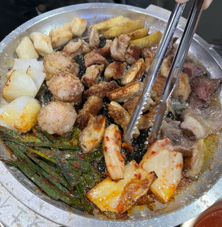 웃소곱창 이미지