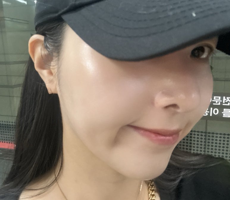 룩앳더뷰티 이미지