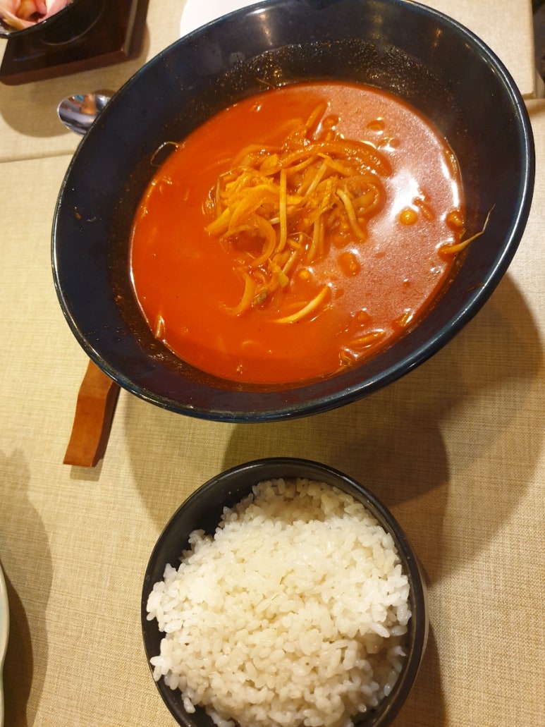 모던중식 연 이미지