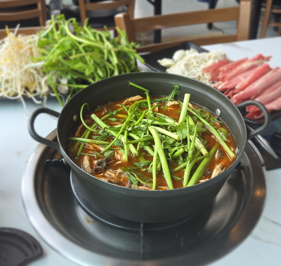 정성담은샤브칼국수 이미지