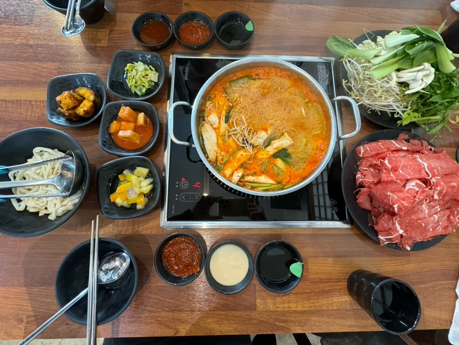 등촌샤브칼국수 이미지