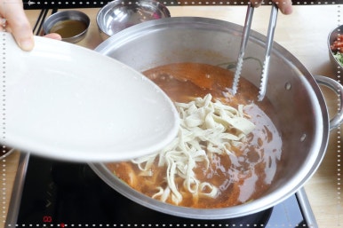 착한손샤브칼국수 이미지