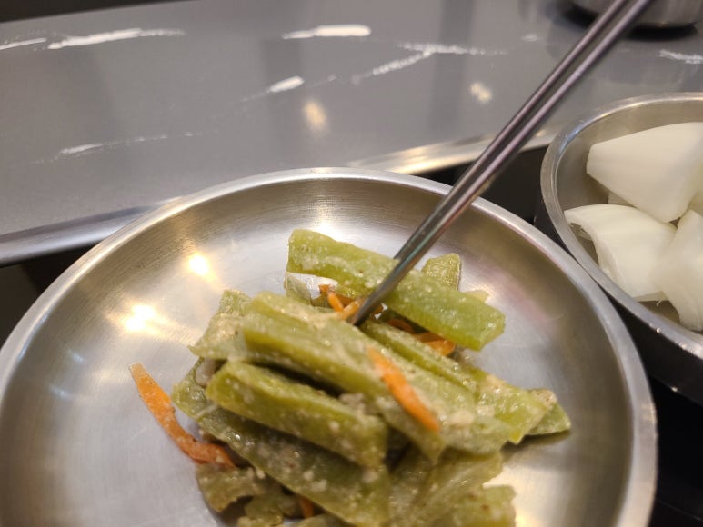 흑염소요리 이미지