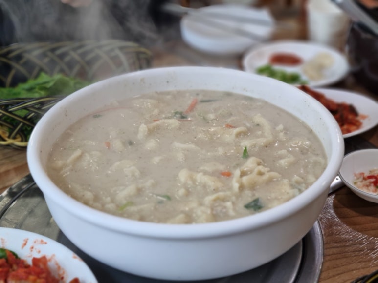 공주고향손칼국수 이미지