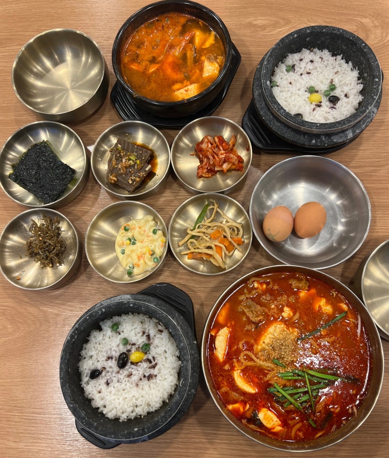 완뚝순두부 이미지