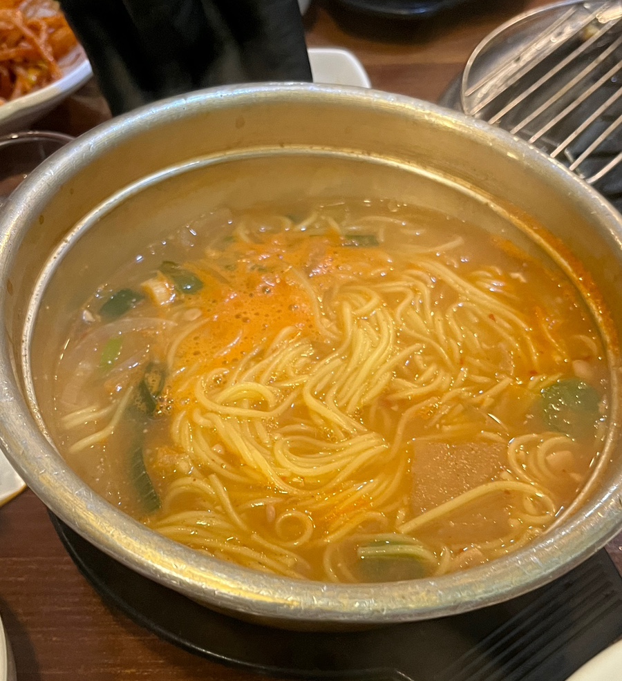 안동참숯뒷고기 이미지