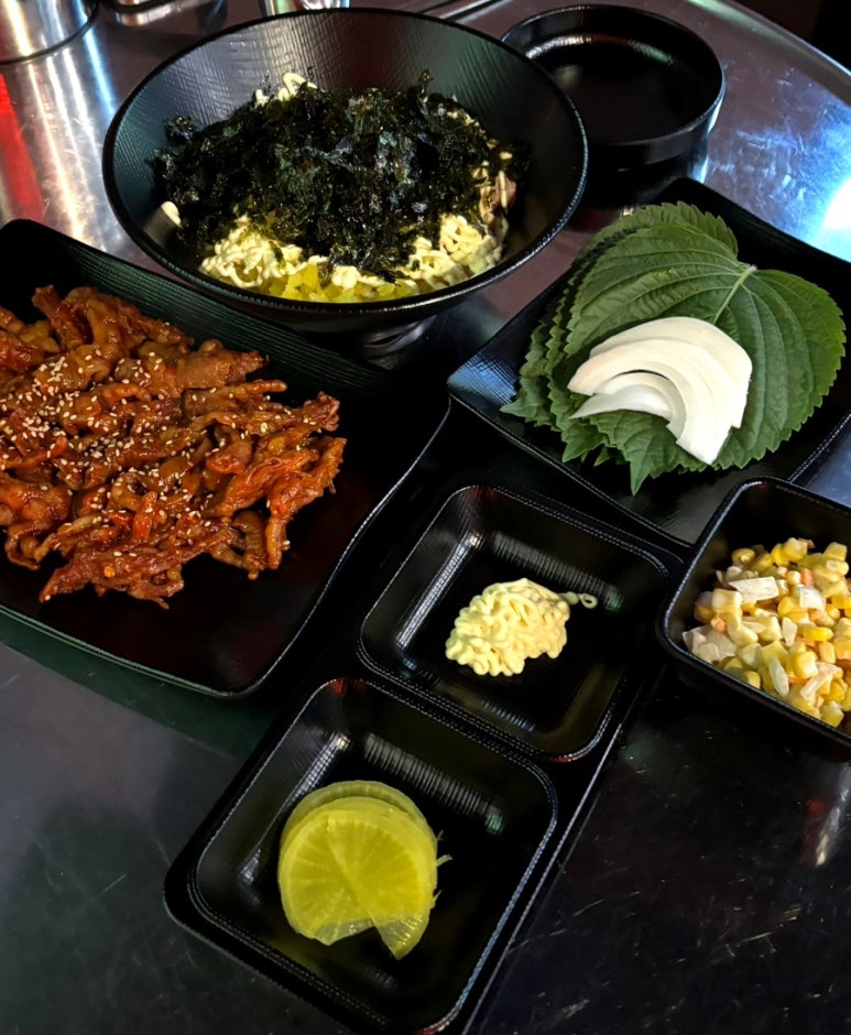 수니열닭발 이미지