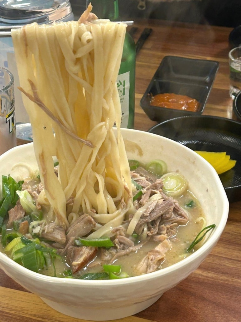 중동칼국수 이미지