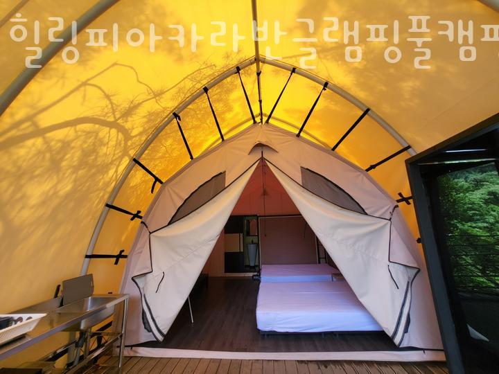 힐링피아 카라반 글램핑 풀 캠핑장 이미지