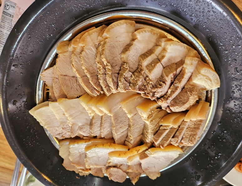 숯뱅이칼국수 이미지