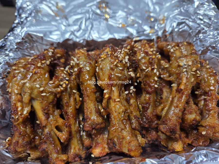 꼬꼬불닭발 이미지