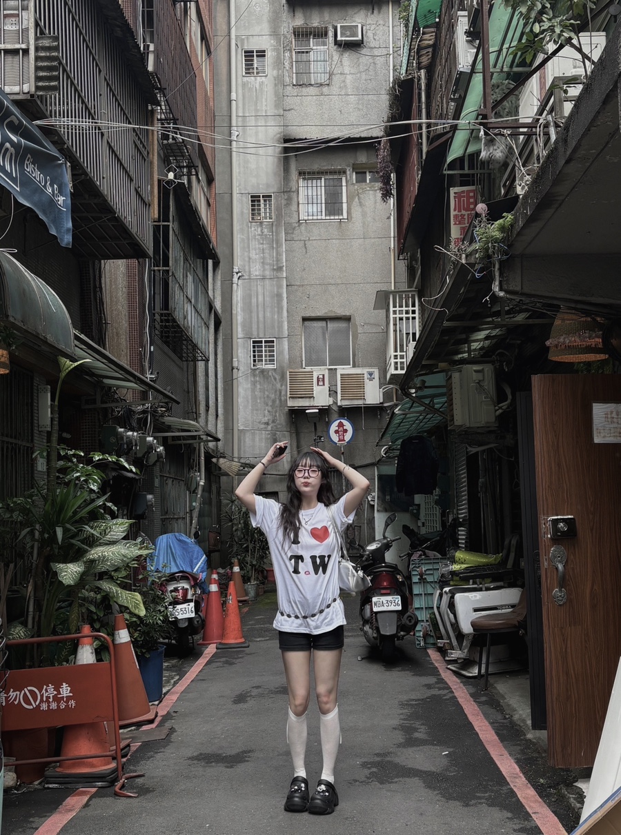 T&W 이미지