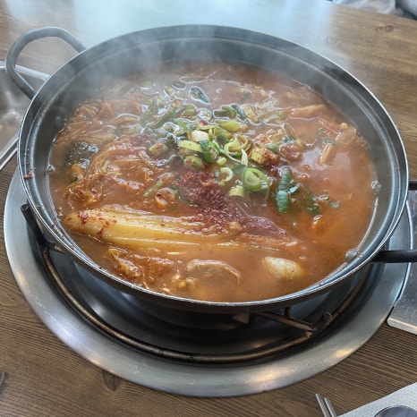 가야 생고기 김치찌개 이미지